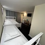 Airportpark Quarto em Acomodações Particulares Pyrzowice