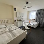 Quarto em Acomodações Particulares Airportpark Pyrzowice