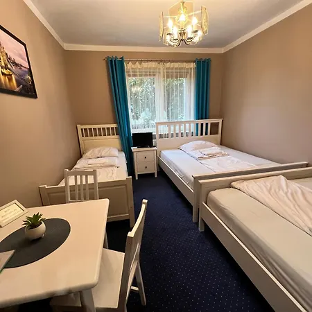Homestay Noclegi Airportpark