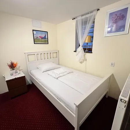 Noclegi Airportpark Homestay Pyrzowice