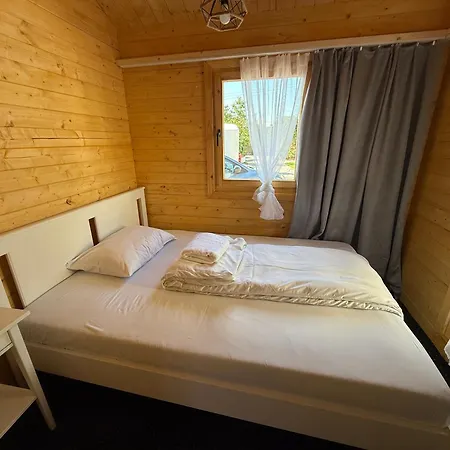 Noclegi Airportpark Homestay *