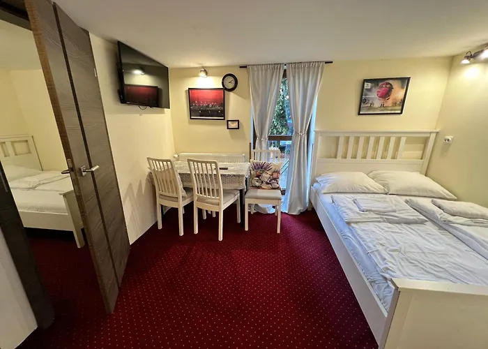 Privatunterkunft Noclegi Airportpark Pyrzowice