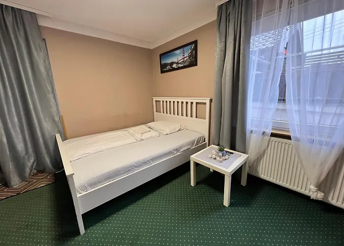 Airportpark בית אירוח